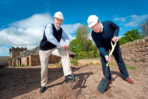 William Wemyss and Doug Clement start the build at Kingsbarns Distillery Low Res